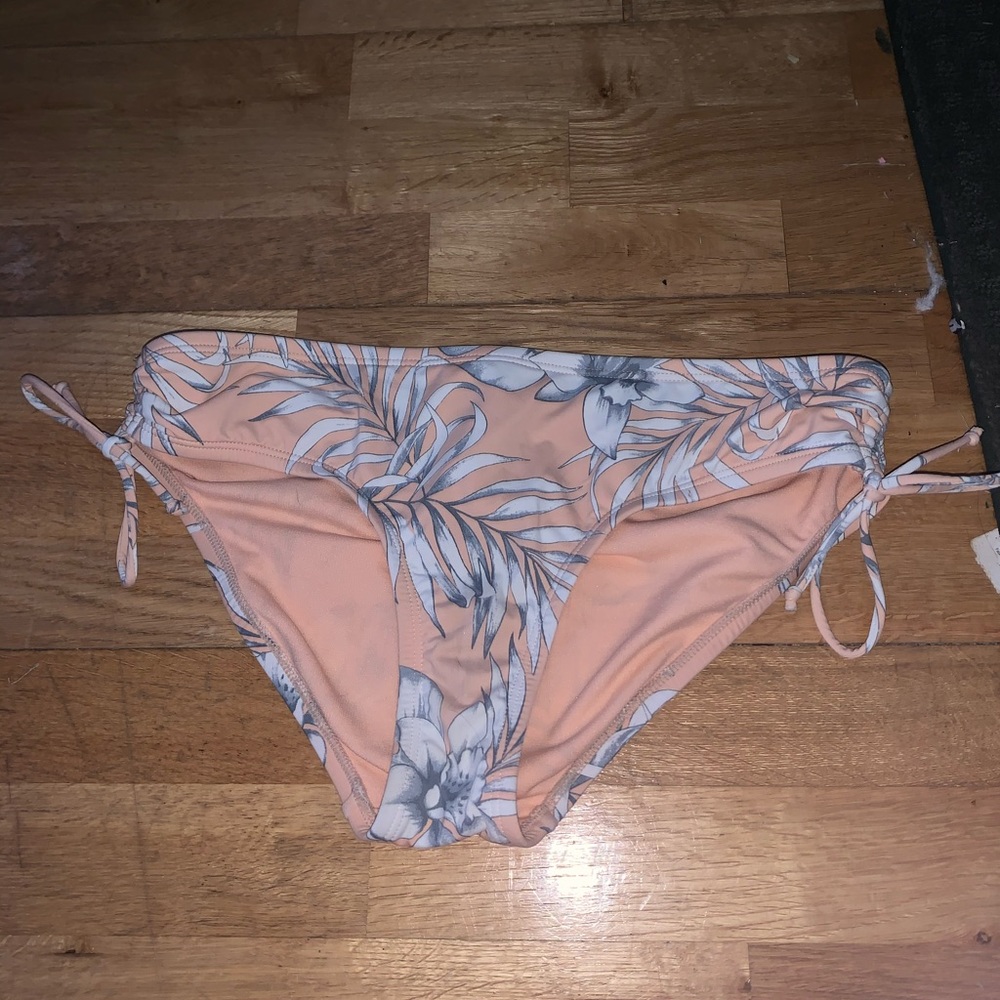 Bathing suit bottoms